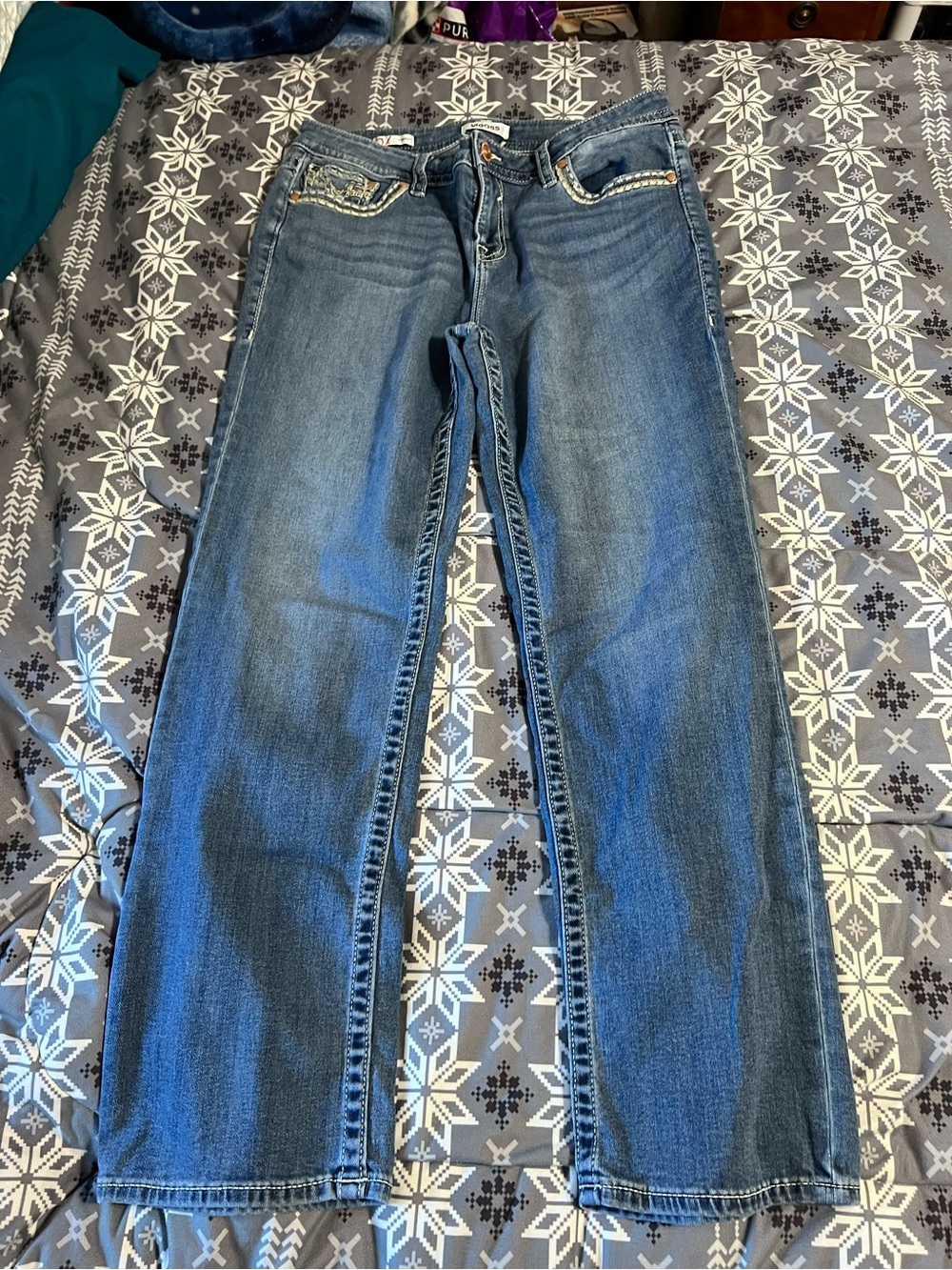 Vigoss Women's Straight Leg Denim Jeans in Blue